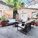 Casa Gojave - Authentic Hvar House With Garden Feriehus