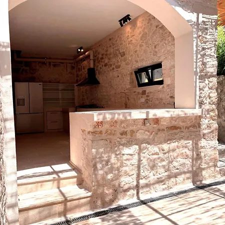 펜션 Casa Gojave - Authentic Hvar House With Garden *