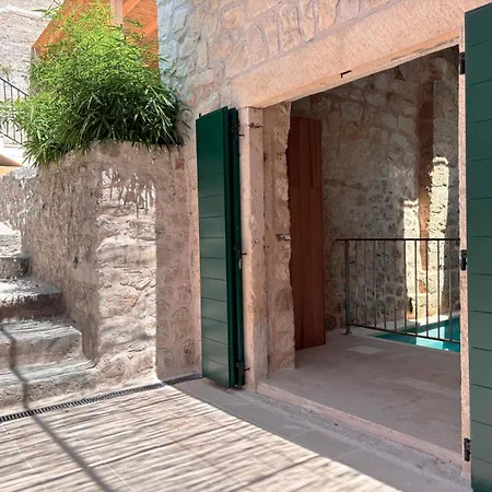 Casa Gojave - Authentic Hvar House With Garden *