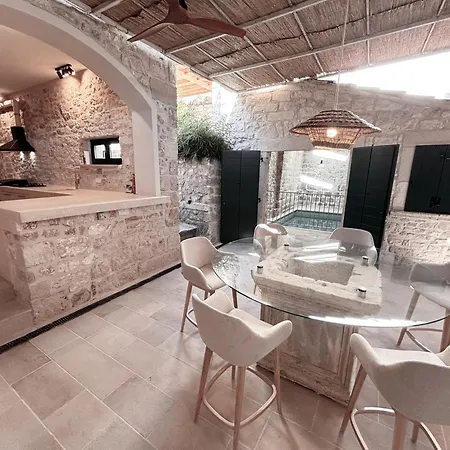 Holiday home Casa Gojave - Authentic Hvar House With Garden