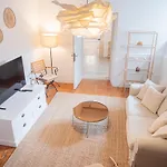 Casa Gojave - Authentic Hvar House With Garden Hébergement de vacances *